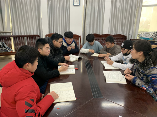 杨青老师指导_副本.jpg 杨青老师指导_副本.jpg