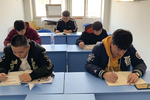 学习小组研究习题_副本.jpg 学习小组研究习题_副本.jpg