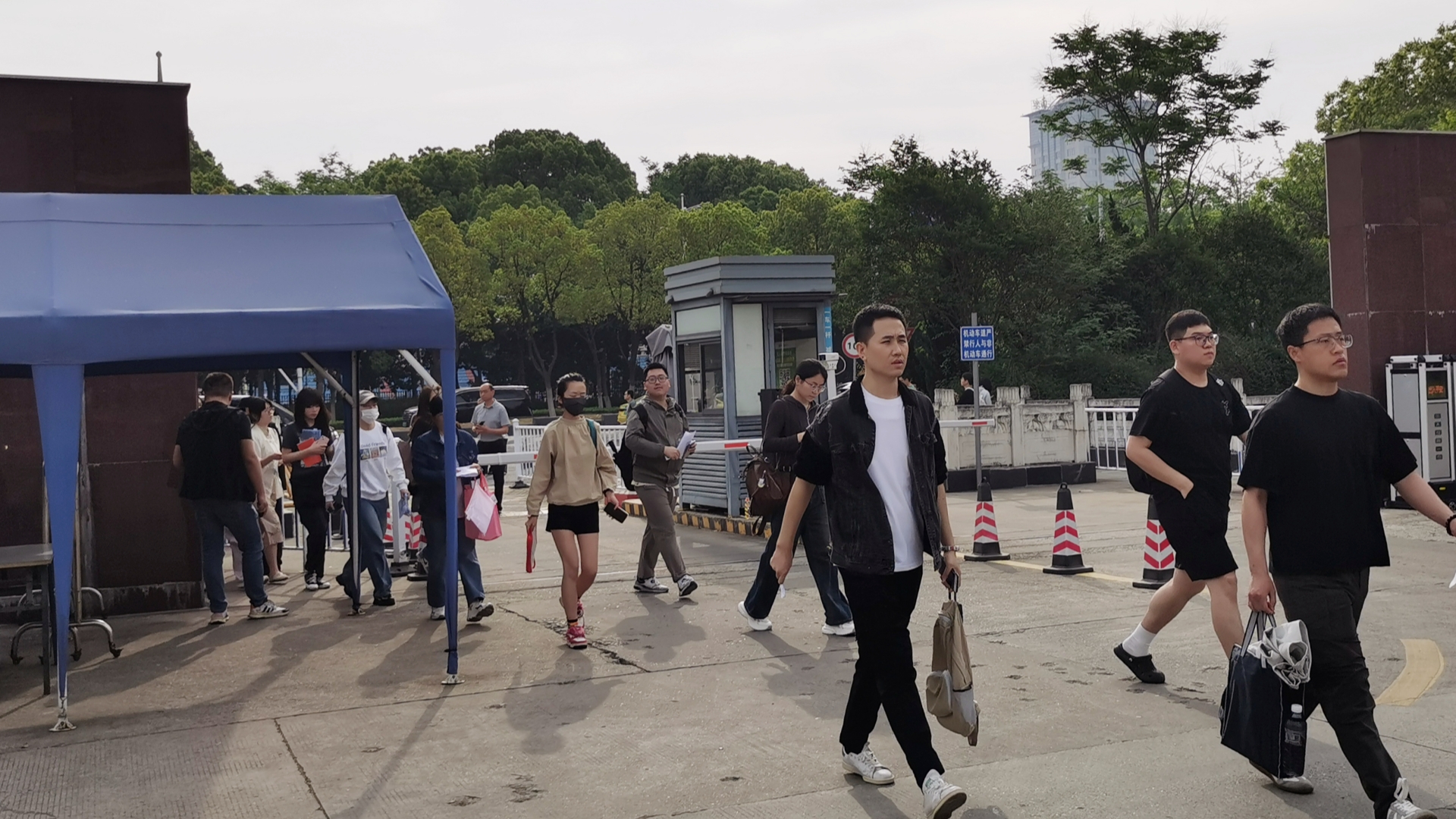 2_副本.jpg 2_副本.jpg