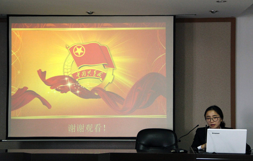 经济与管理系团总支书记进行答辩 (2).jpg