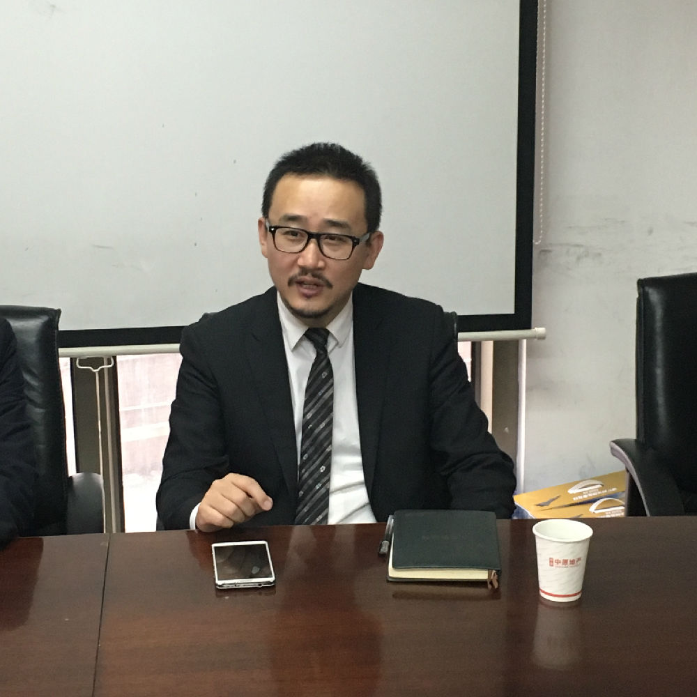 1中原地产赵总向色情视频
领导老师介绍企业情况和色情视频
实习生情况.jpg