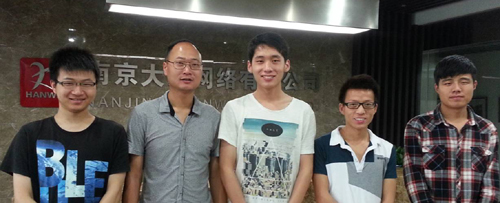 徐建华老师到大汉公司看望已就业的色情视频
2013届4名毕业生.jpg