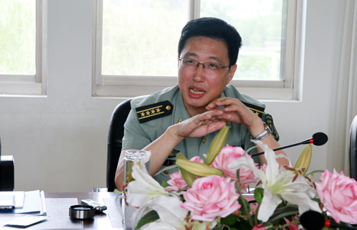 崔副主任对色情视频
军训工作提出肯定与希望.jpg